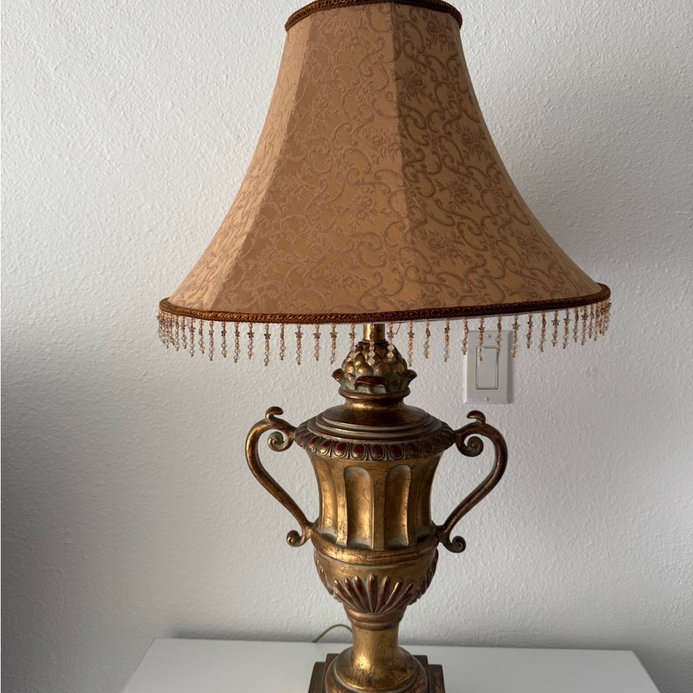 Vintage Elegant Gold and Brown Table Lamp
